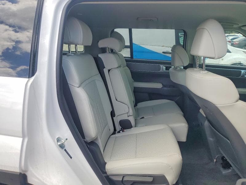 2025 HYUNDAI SANTA FE SEL 11