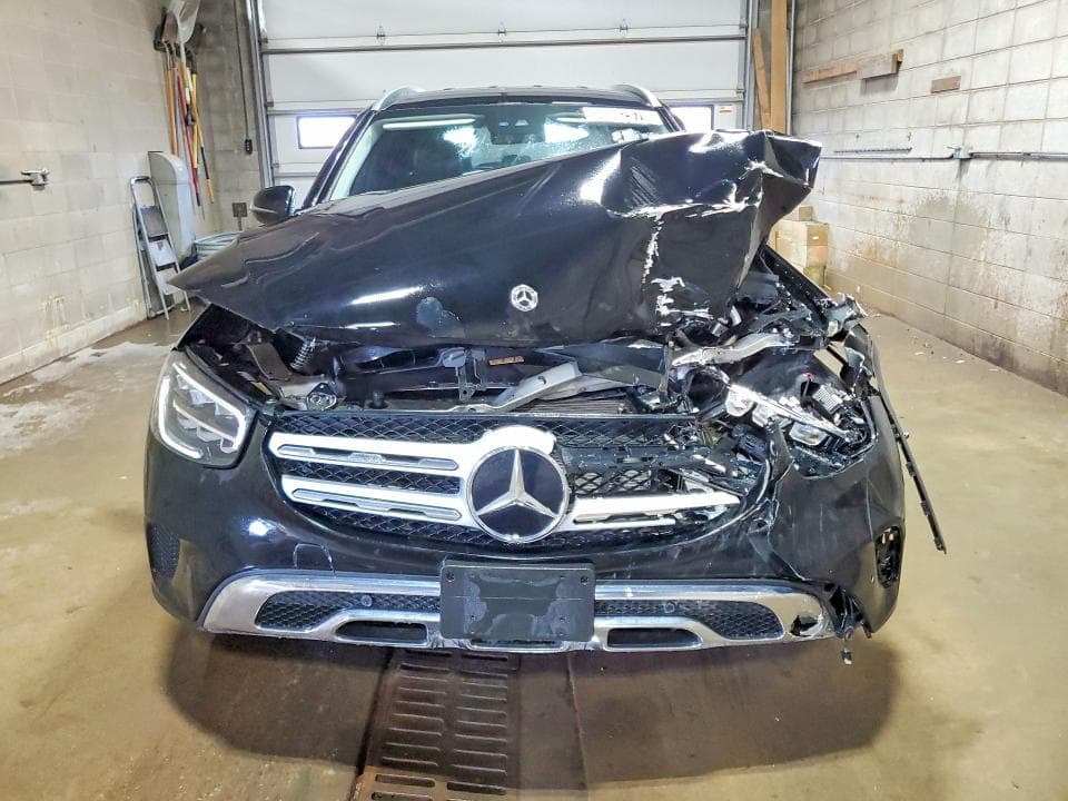 2022 MERCEDES-BENZ GLC 300 4MATIC 5