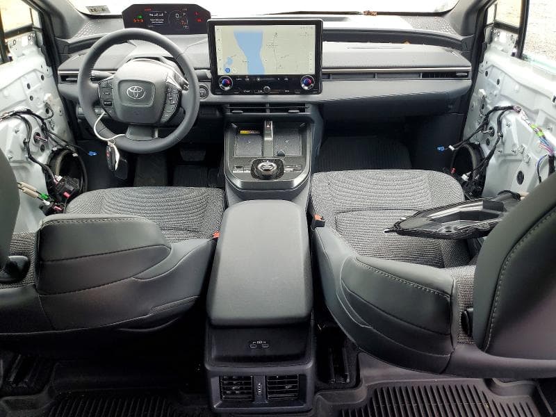 2026 TOYOTA BZ XLE 8