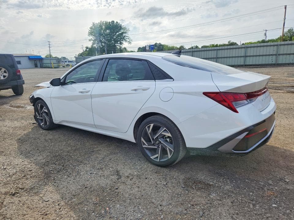 2026 HYUNDAI ELANTRA 2