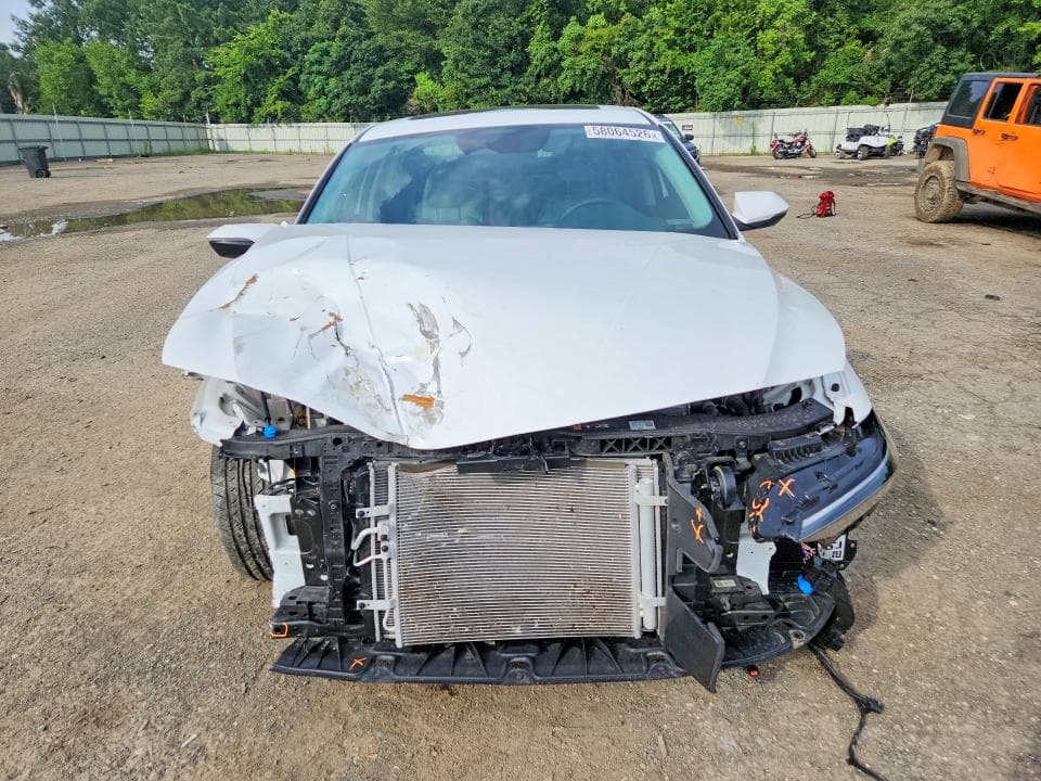 2026 HYUNDAI ELANTRA 5