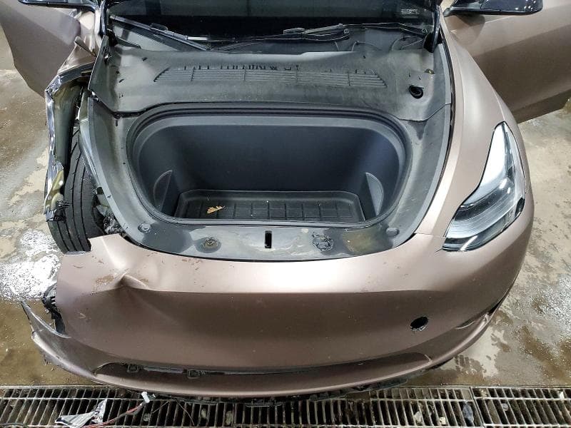 2024 TESLA MODEL Y 12