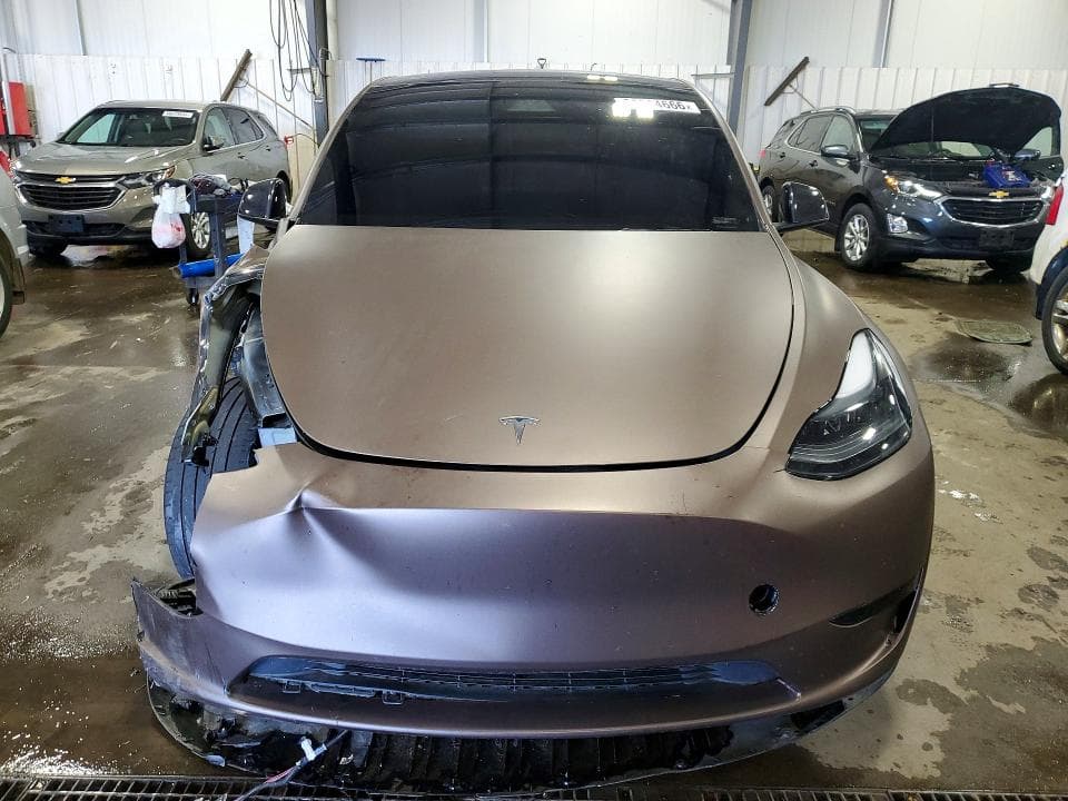 2024 TESLA MODEL Y 5