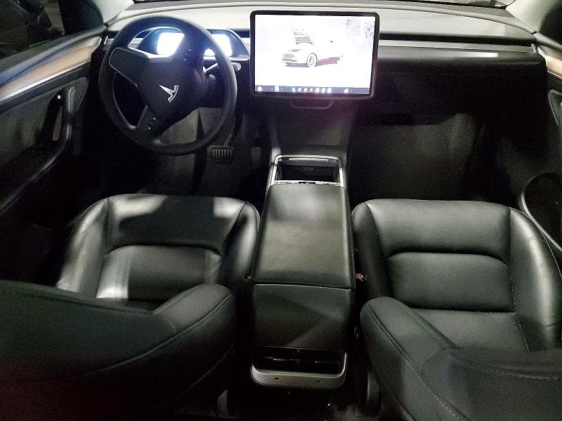 2024 TESLA MODEL Y 8