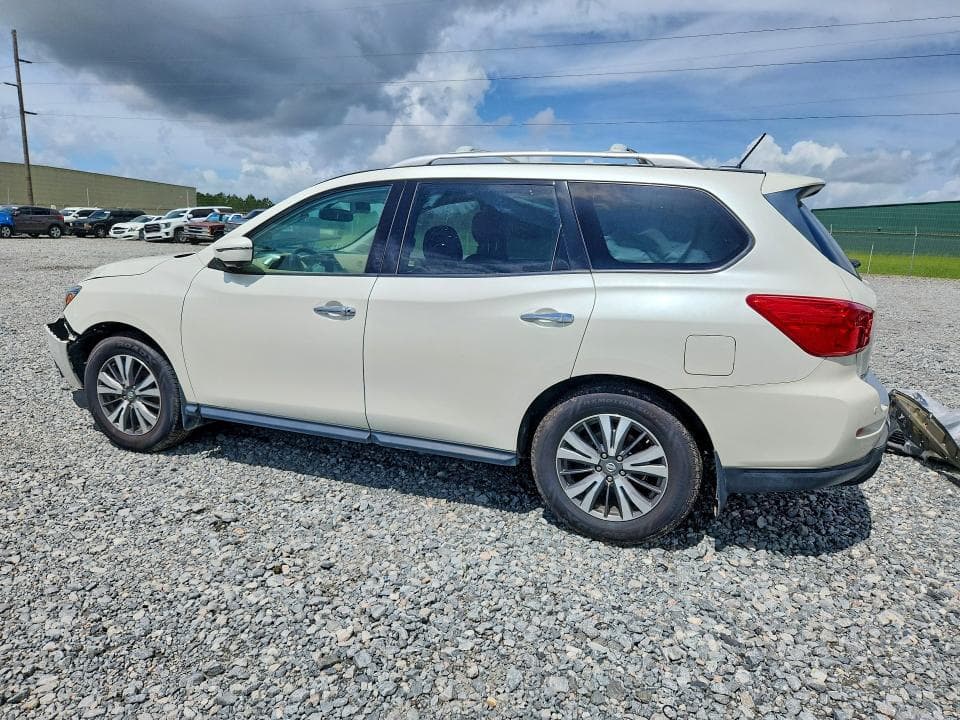 2017 NISSAN PATHFINDER SL 2