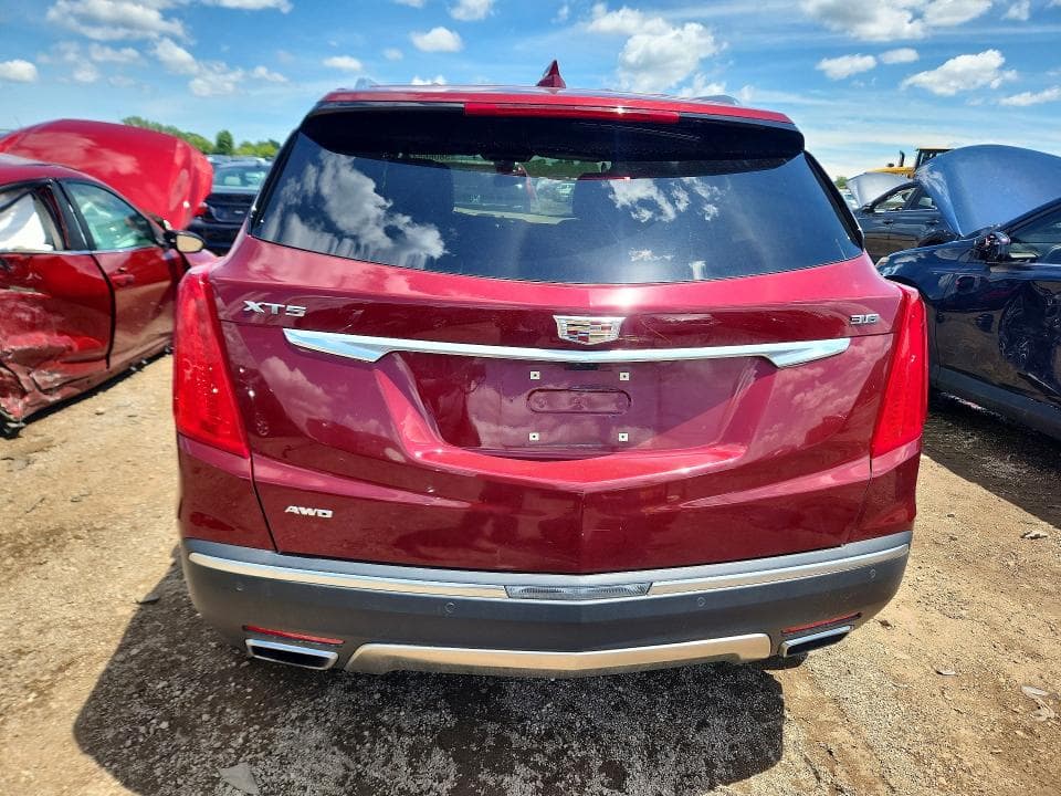 2017 CADILLAC XT5 PLATINUM 6