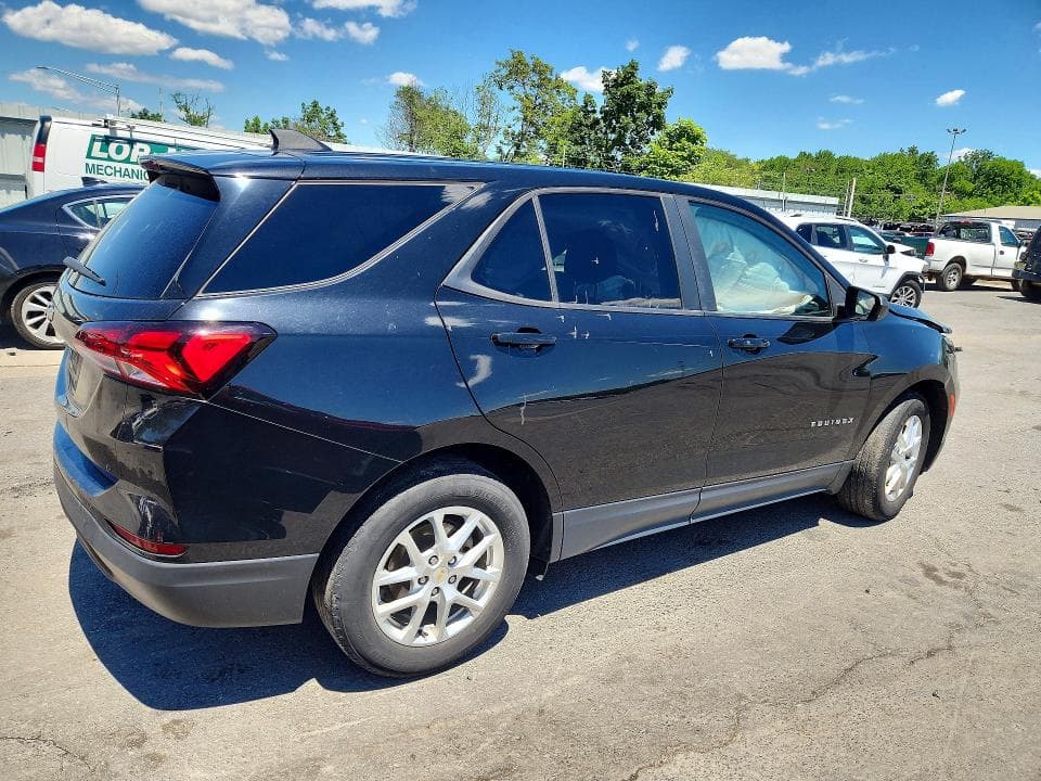 2022 CHEVROLET EQUINOX LS 3