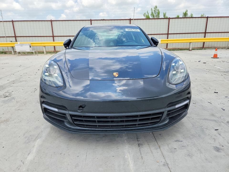2018 PORSCHE PANAMERA 4S 5