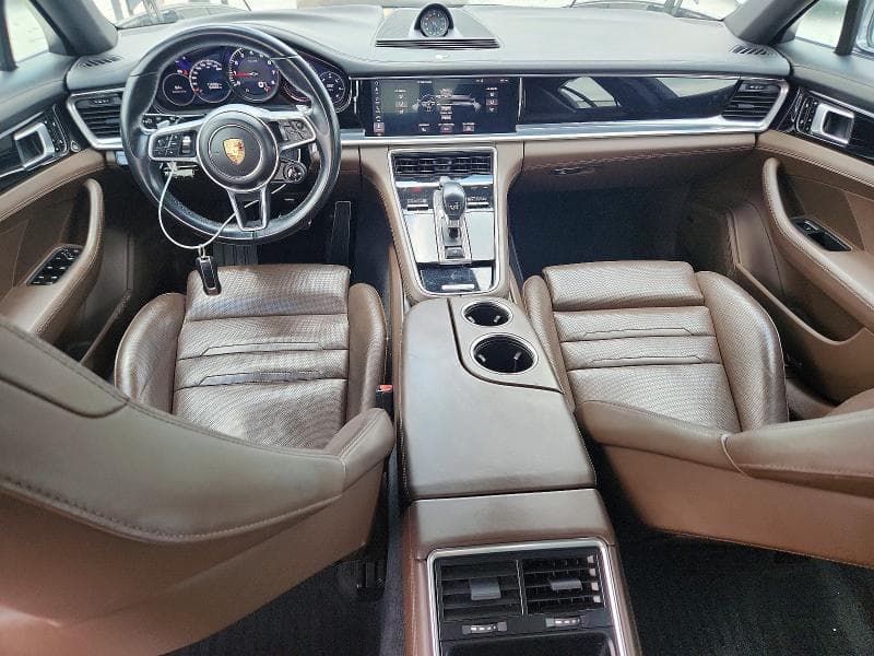 2018 PORSCHE PANAMERA 4S 8