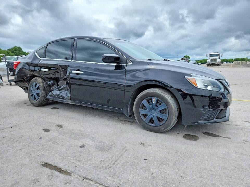 2018 NISSAN SENTRA S S 5