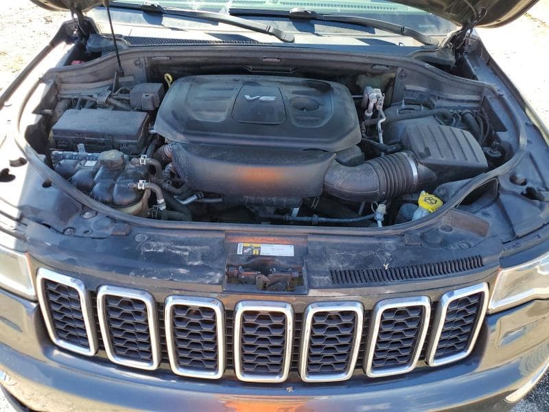2017 JEEP GRAND CHEROKEE LAREDO 12