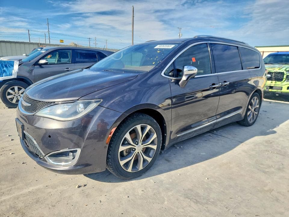 2018 CHRYSLER PACIFICA LIMITED - 1