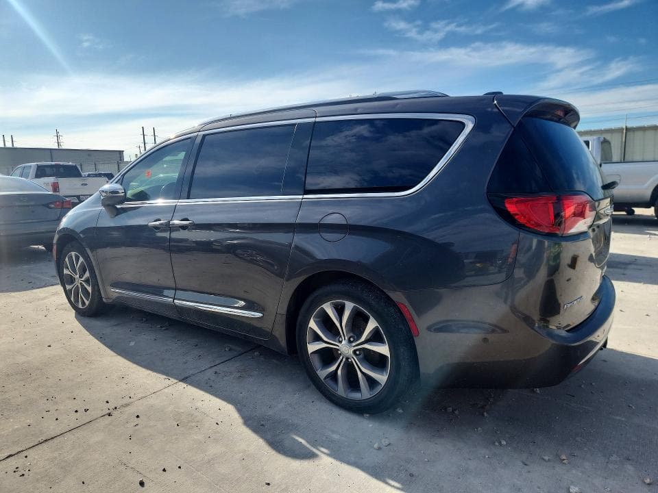 2018 CHRYSLER PACIFICA LIMITED 2