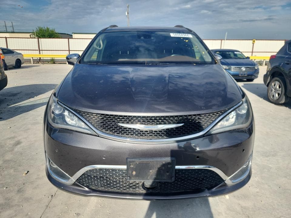 2018 CHRYSLER PACIFICA LIMITED 5