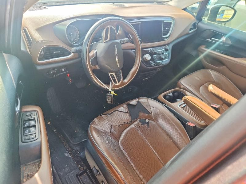 2018 CHRYSLER PACIFICA LIMITED 8
