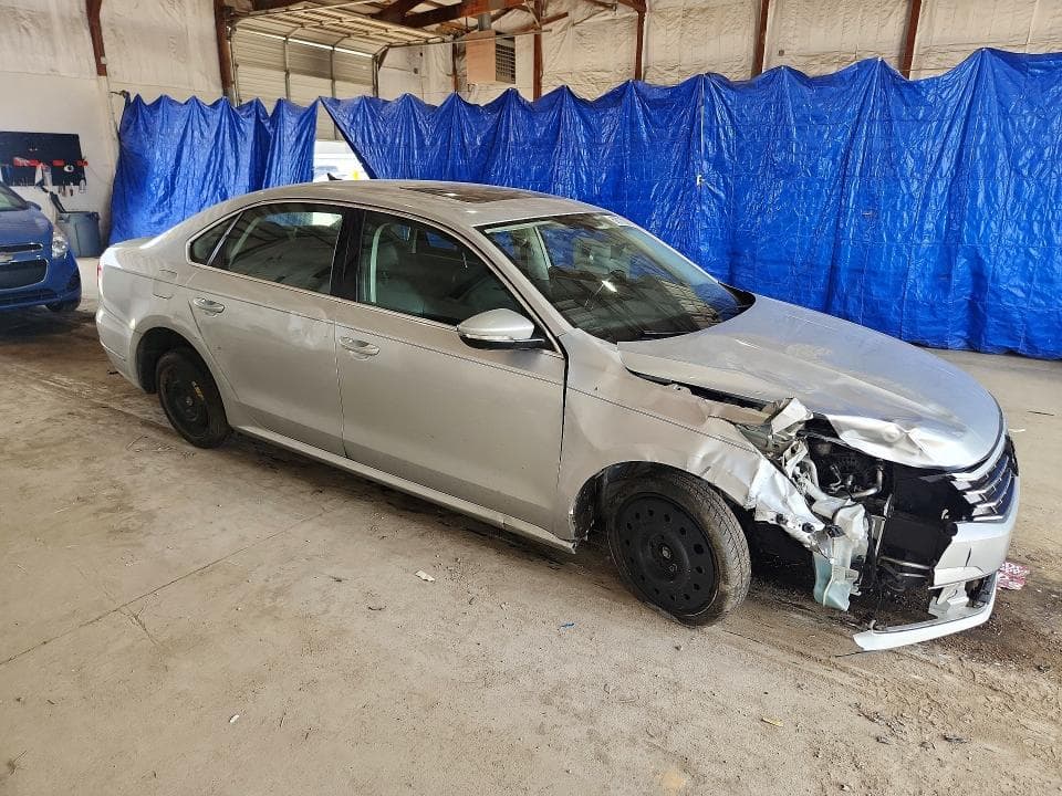 2018 VOLKSWAGEN PASSAT SE SE 4