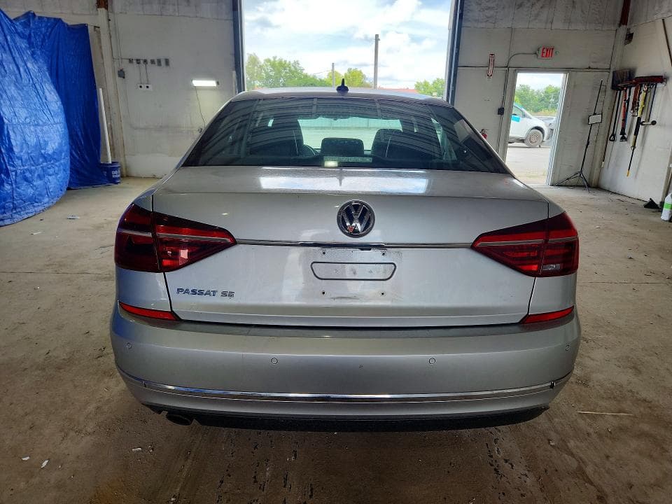 2018 VOLKSWAGEN PASSAT SE SE 6