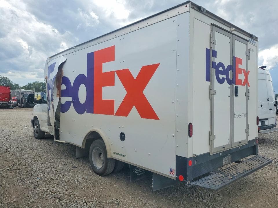 2025 CHEVROLET EXPRESS G3500 2