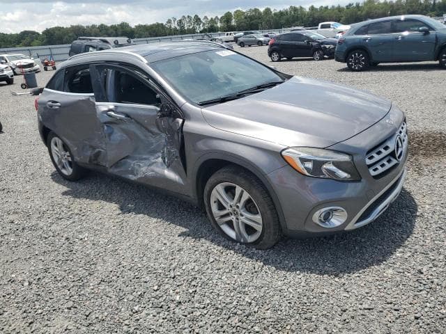2018 MERCEDES-BENZ GLA 250 4