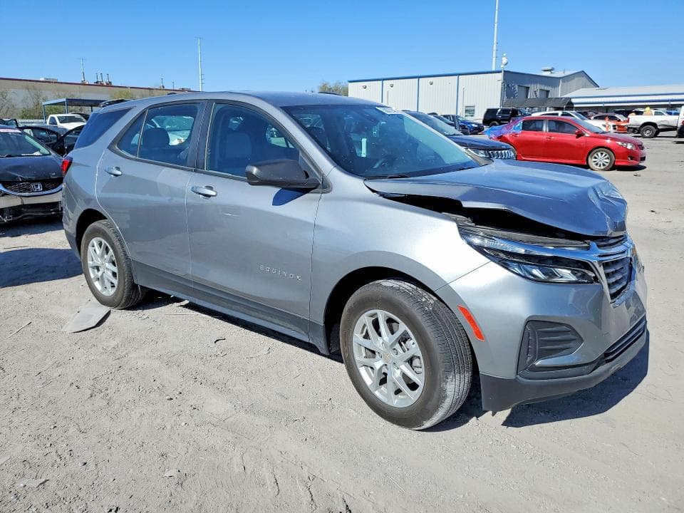 2024 CHEVROLET EQUINOX LS 4