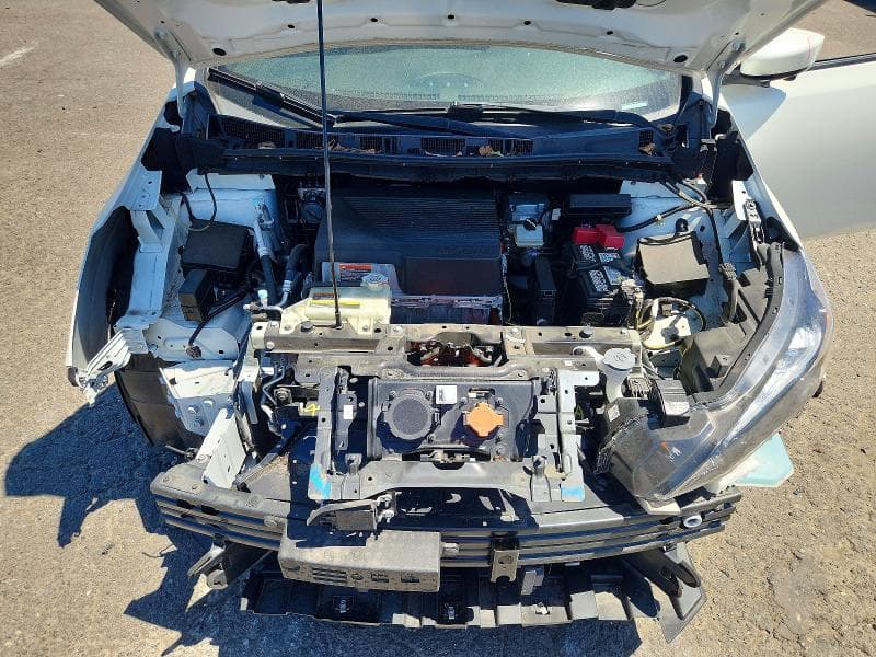 2020 NISSAN LEAF SV SV 11