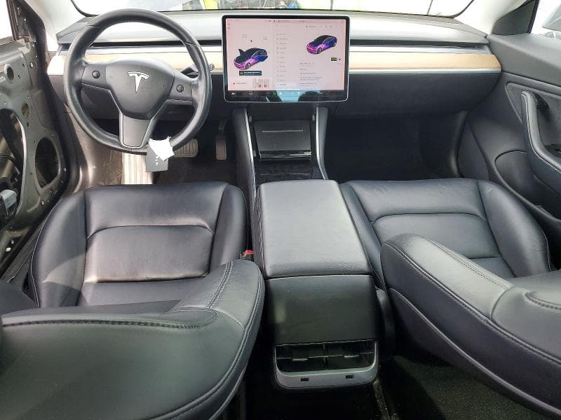 2018 TESLA MODEL 3 8