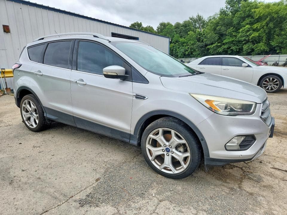 2017 FORD ESCAPE TITANIUM 4