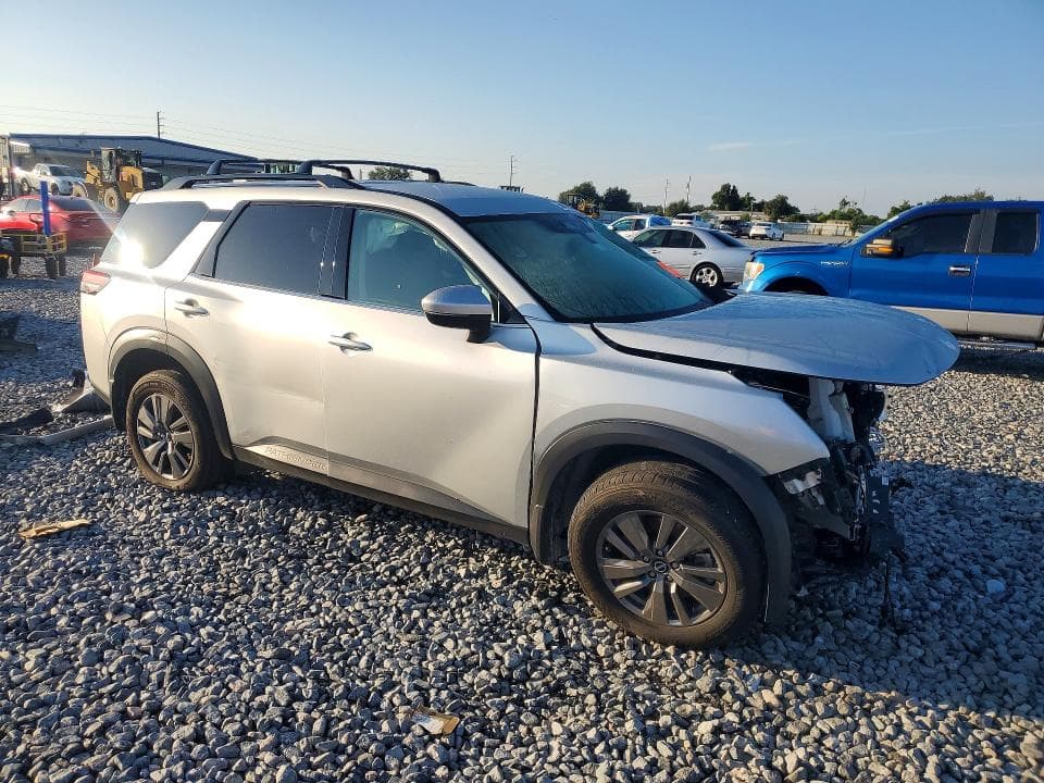 2025 NISSAN PATHFINDER SV 4