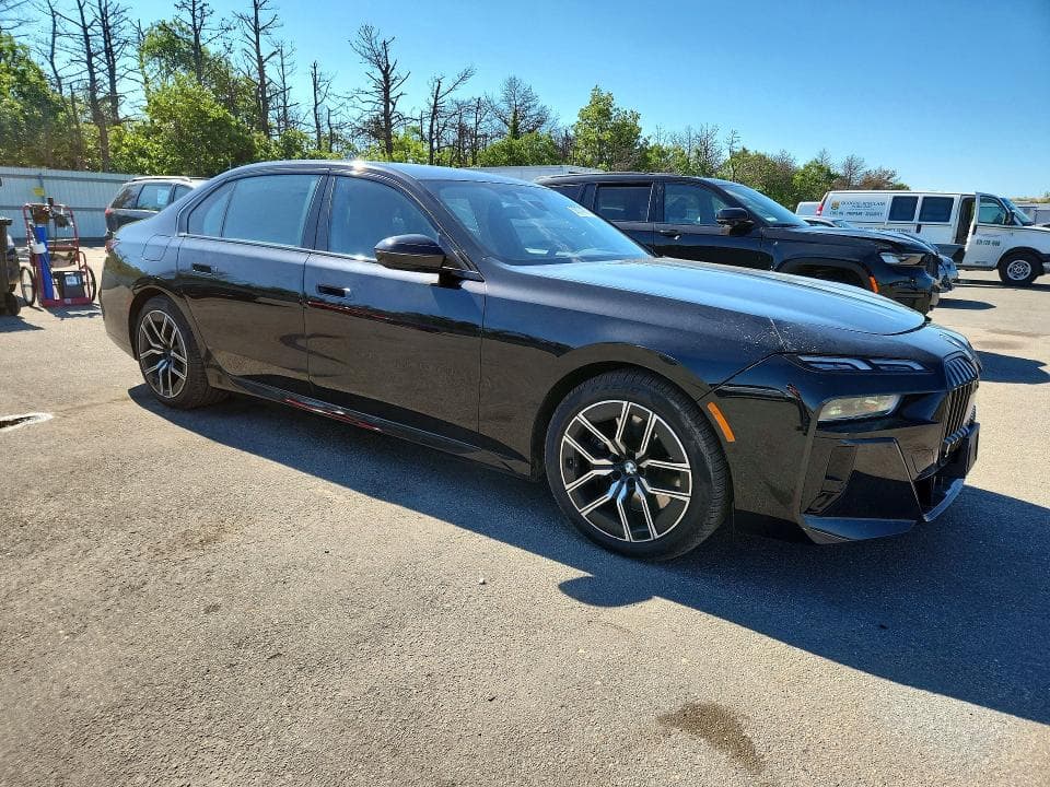 2024 BMW 740 XI 4