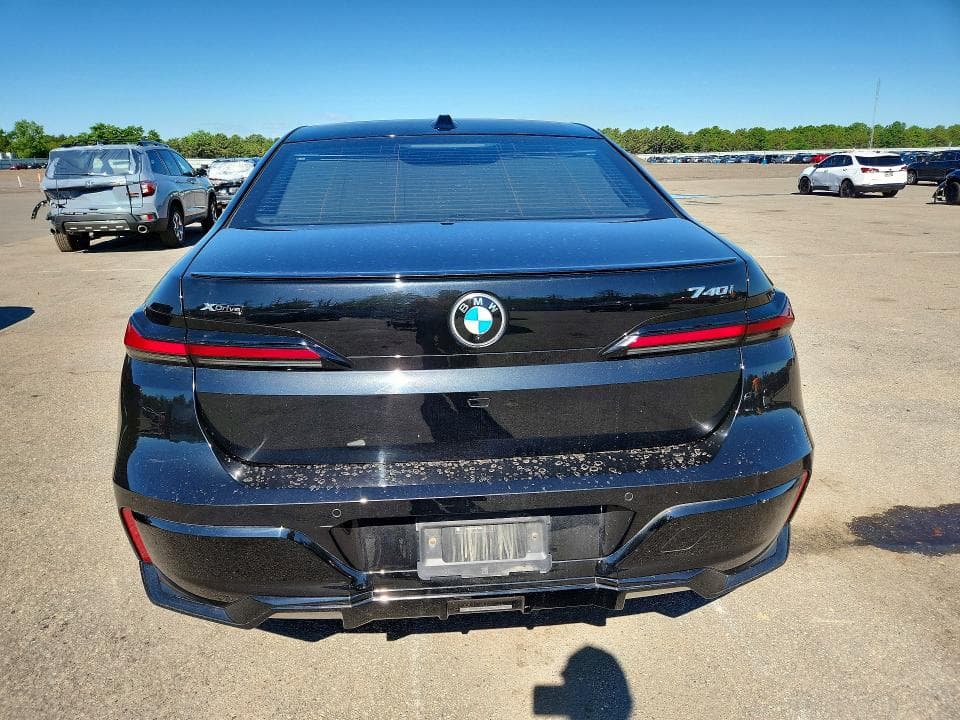 2024 BMW 740 XI 6