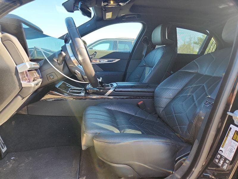 2024 BMW 740 XI 7