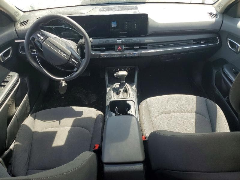 2025 KIA K4 LXS 8