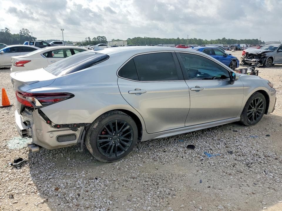 2023 TOYOTA CAMRY SE SE 3