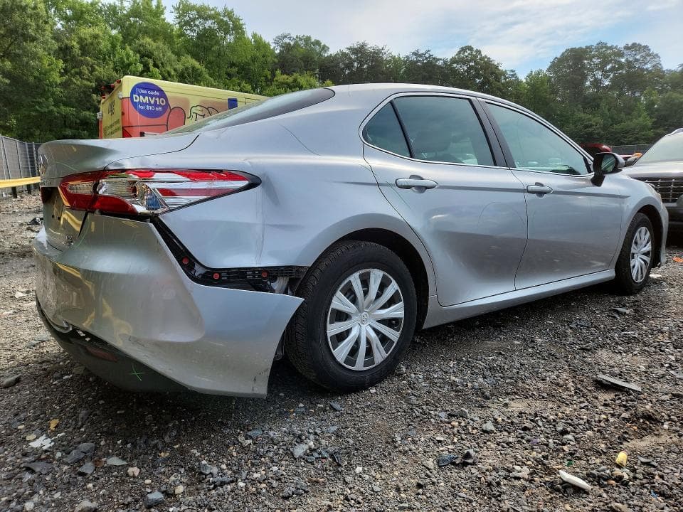 2018 TOYOTA CAMRY LE LE 3