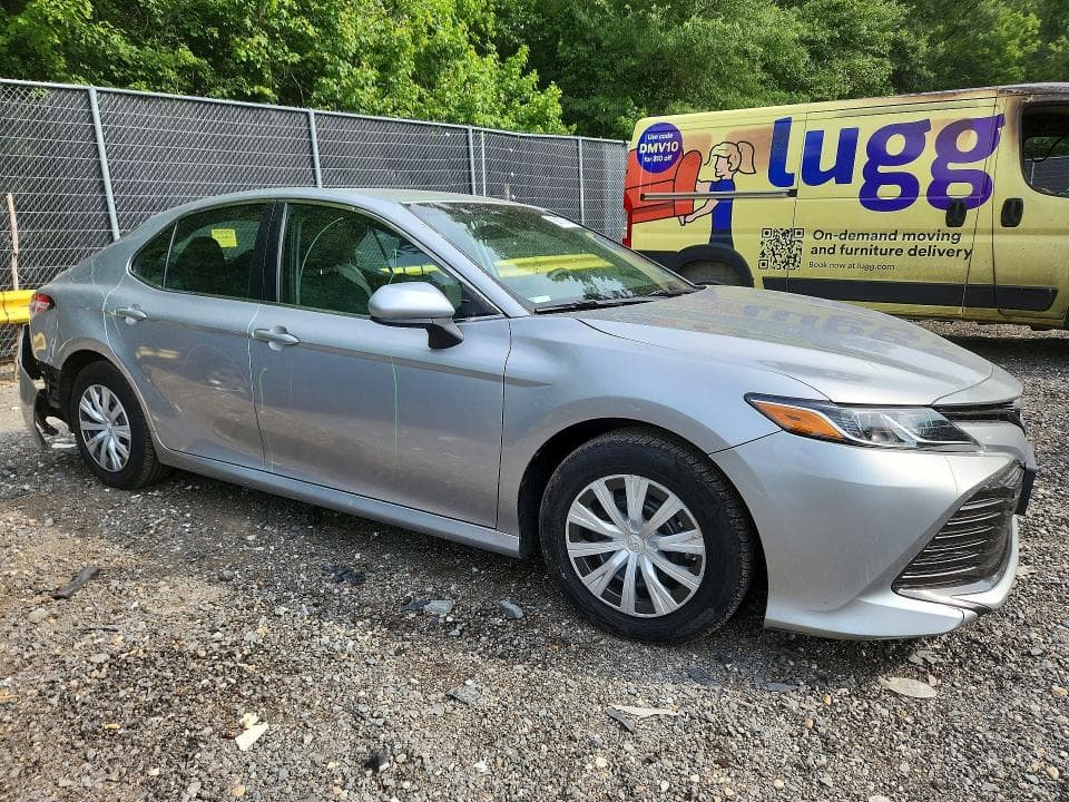 2018 TOYOTA CAMRY LE LE 4