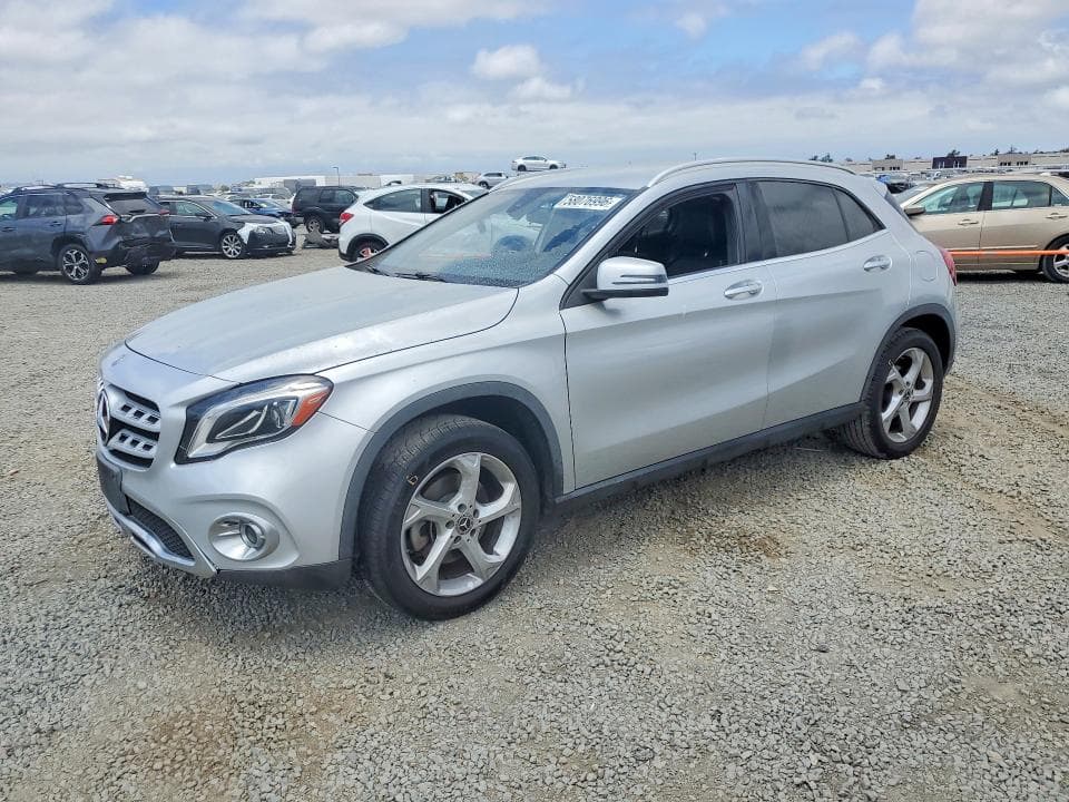 2019 MERCEDES-BENZ GLA 250 - 1