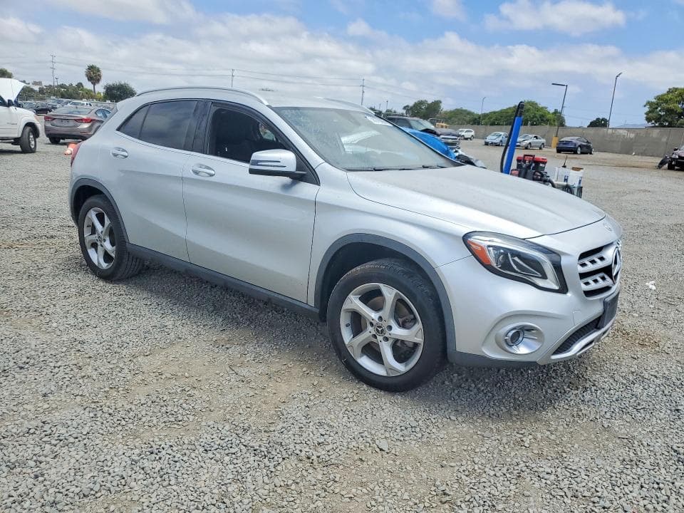 2019 MERCEDES-BENZ GLA 250 4