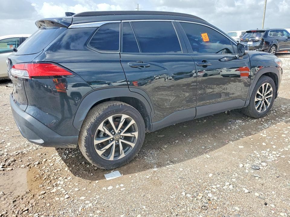 2023 TOYOTA COROLLA CROSS XLE XLE 3