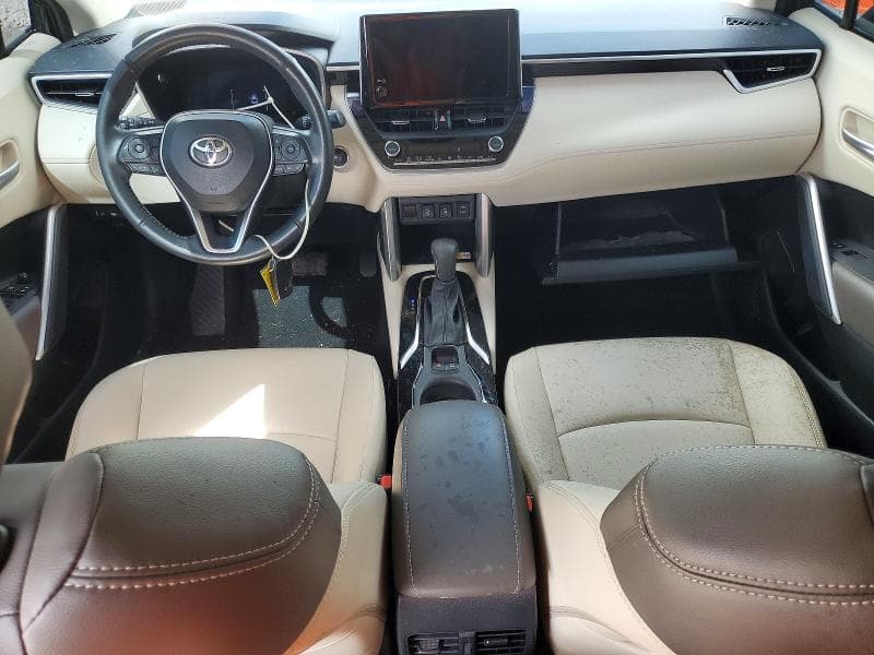 2023 TOYOTA COROLLA CROSS XLE XLE 8