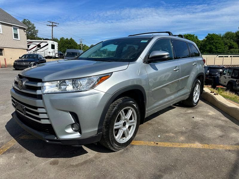 2018 TOYOTA HIGHLANDER LE PLUS LE PLUS - 1
