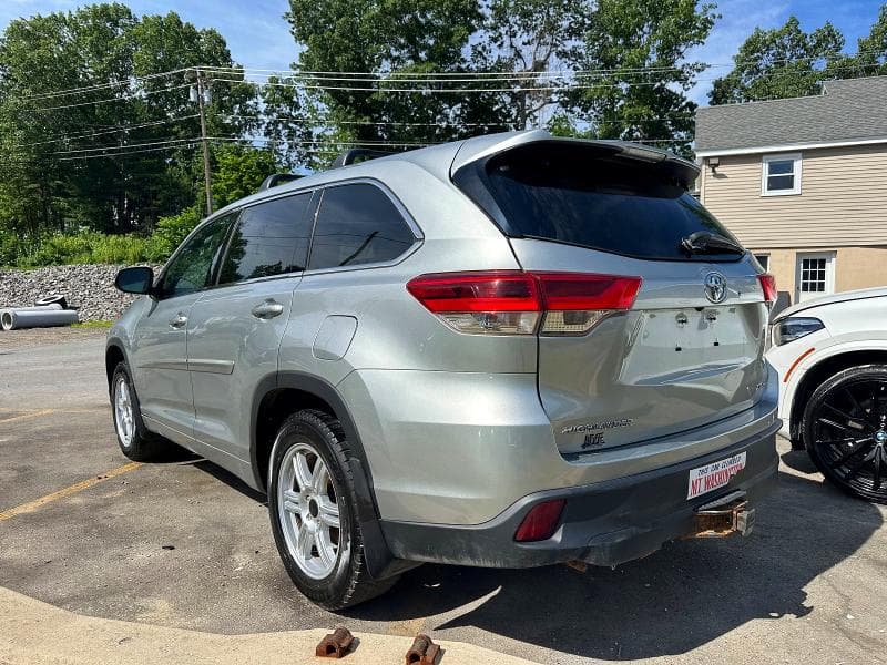2018 TOYOTA HIGHLANDER LE PLUS LE PLUS 2