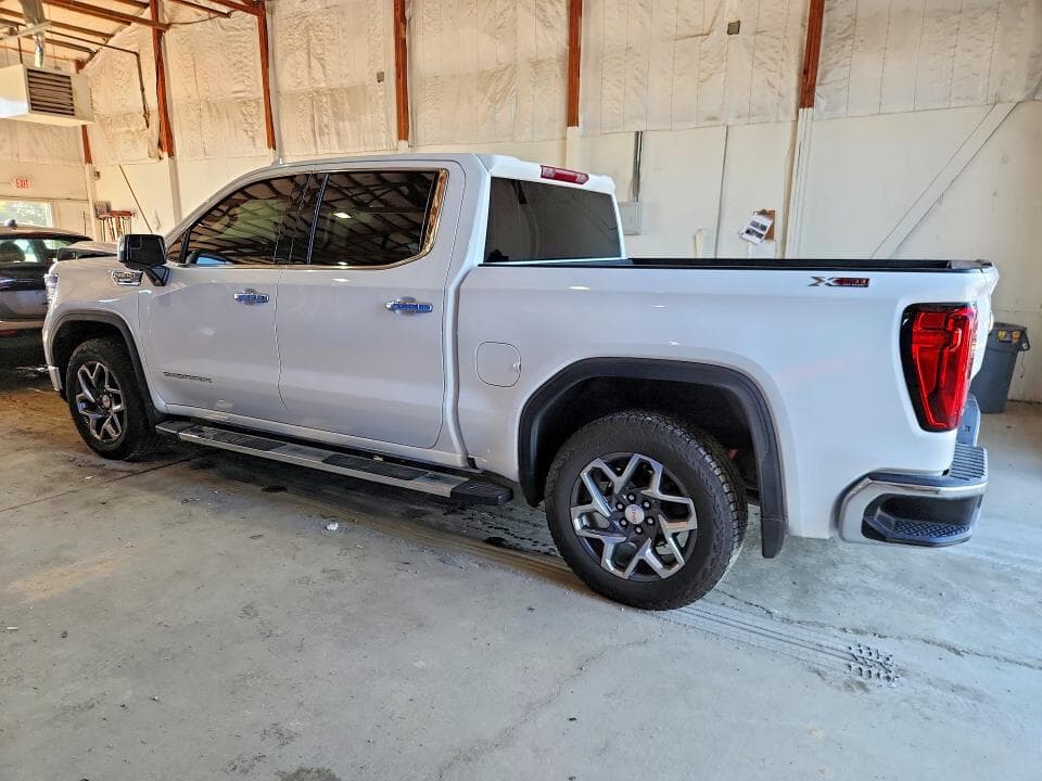 2025 GMC SIERRA K1500 SLT 2