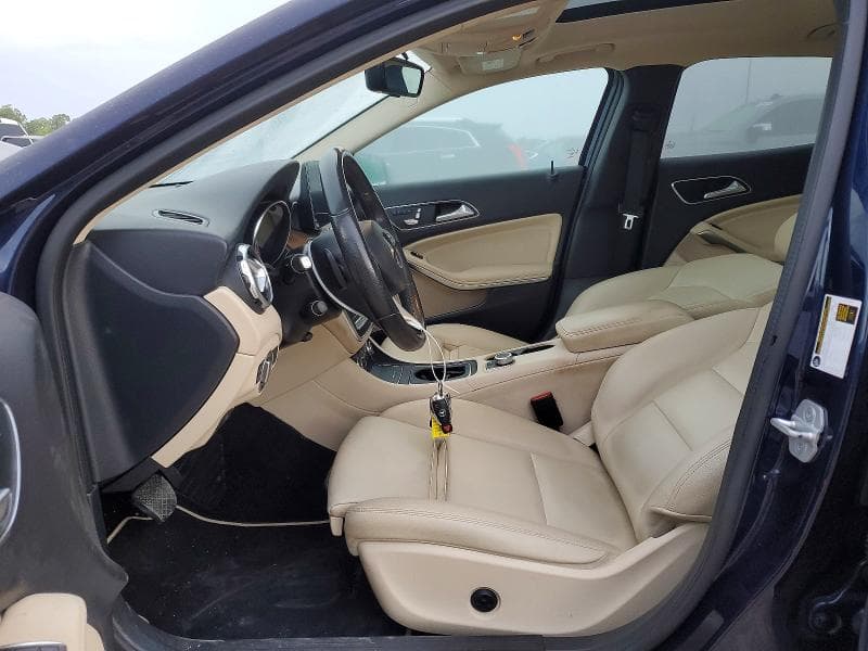 2018 MERCEDES-BENZ GLA 250 4MATIC 7