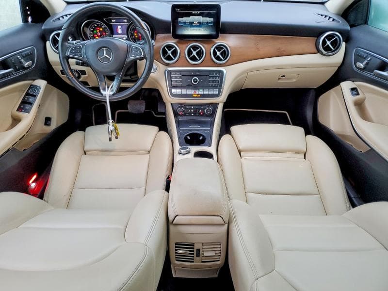 2018 MERCEDES-BENZ GLA 250 4MATIC 8