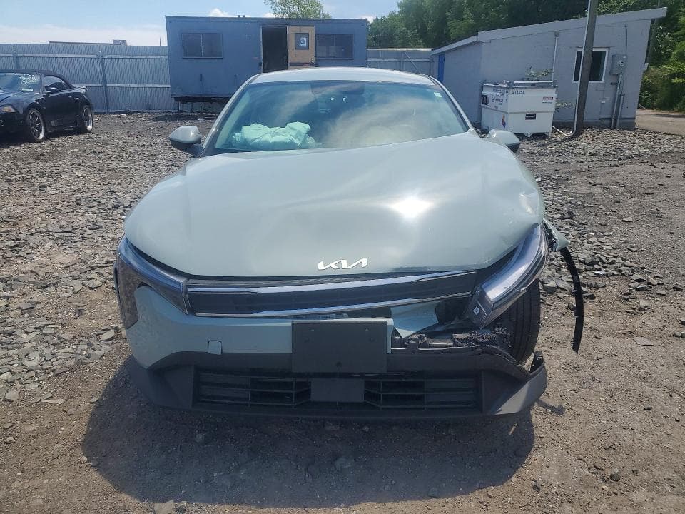 2025 KIA K4 LXS 5
