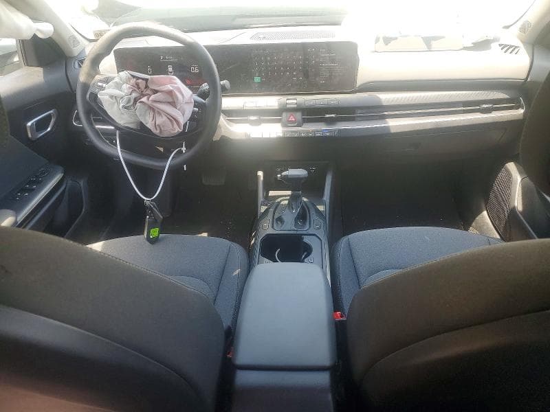 2025 KIA K4 LXS 8