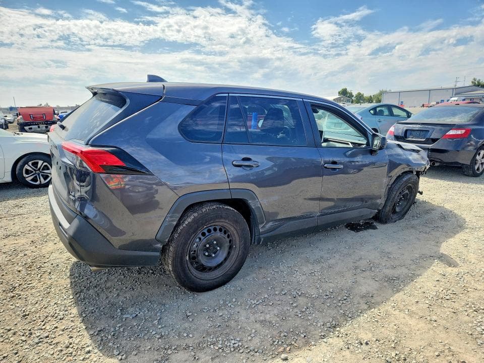 2024 TOYOTA RAV4 LE 3