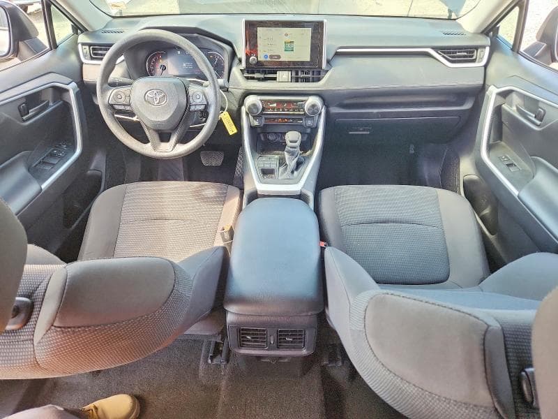2024 TOYOTA RAV4 LE 8