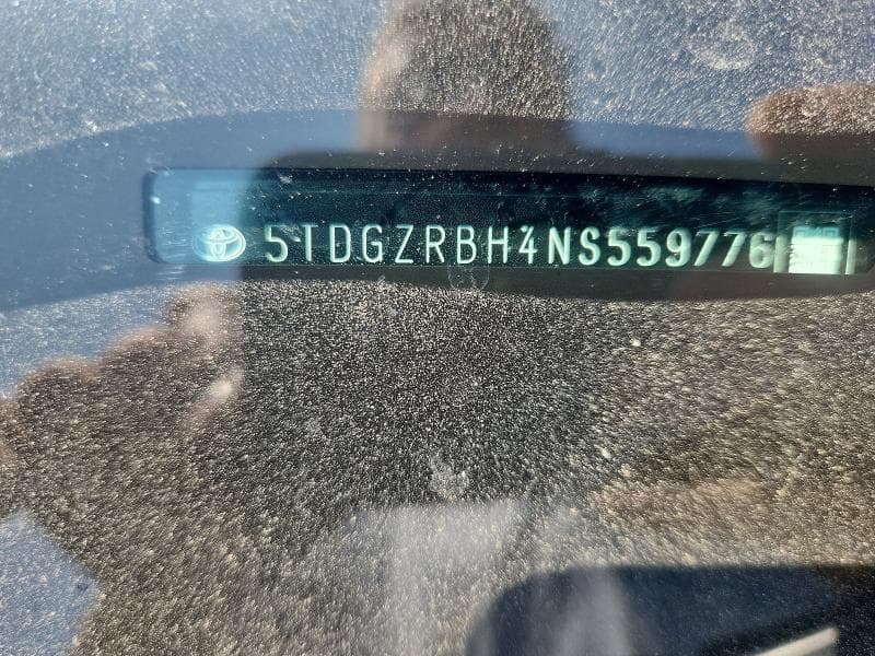 2022 TOYOTA HIGHLANDER XLE 12