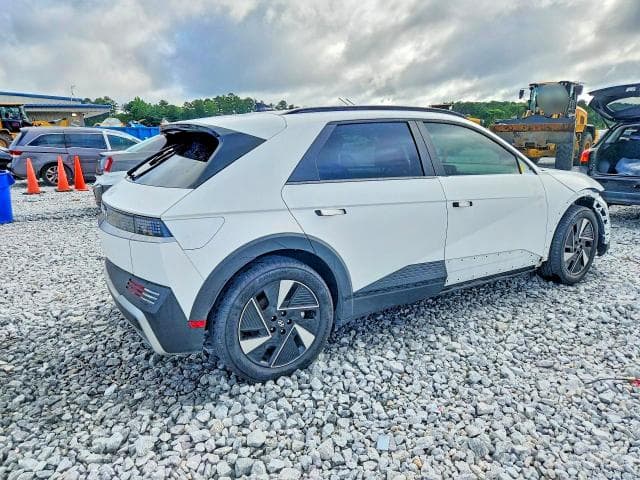 2025 HYUNDAI IONIQ 5 SEL 3